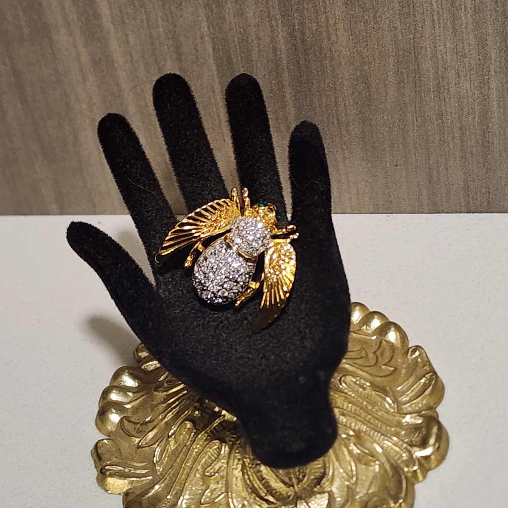 Joan Rivers Angel Wing Bee Pin Part Of The Classics Collection Rare 125$